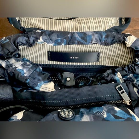 Lululemon Traveling Yogini Rucksack Backpack Gym Yoga Weekend Overnight Bag Blue - Picture 7 of 16